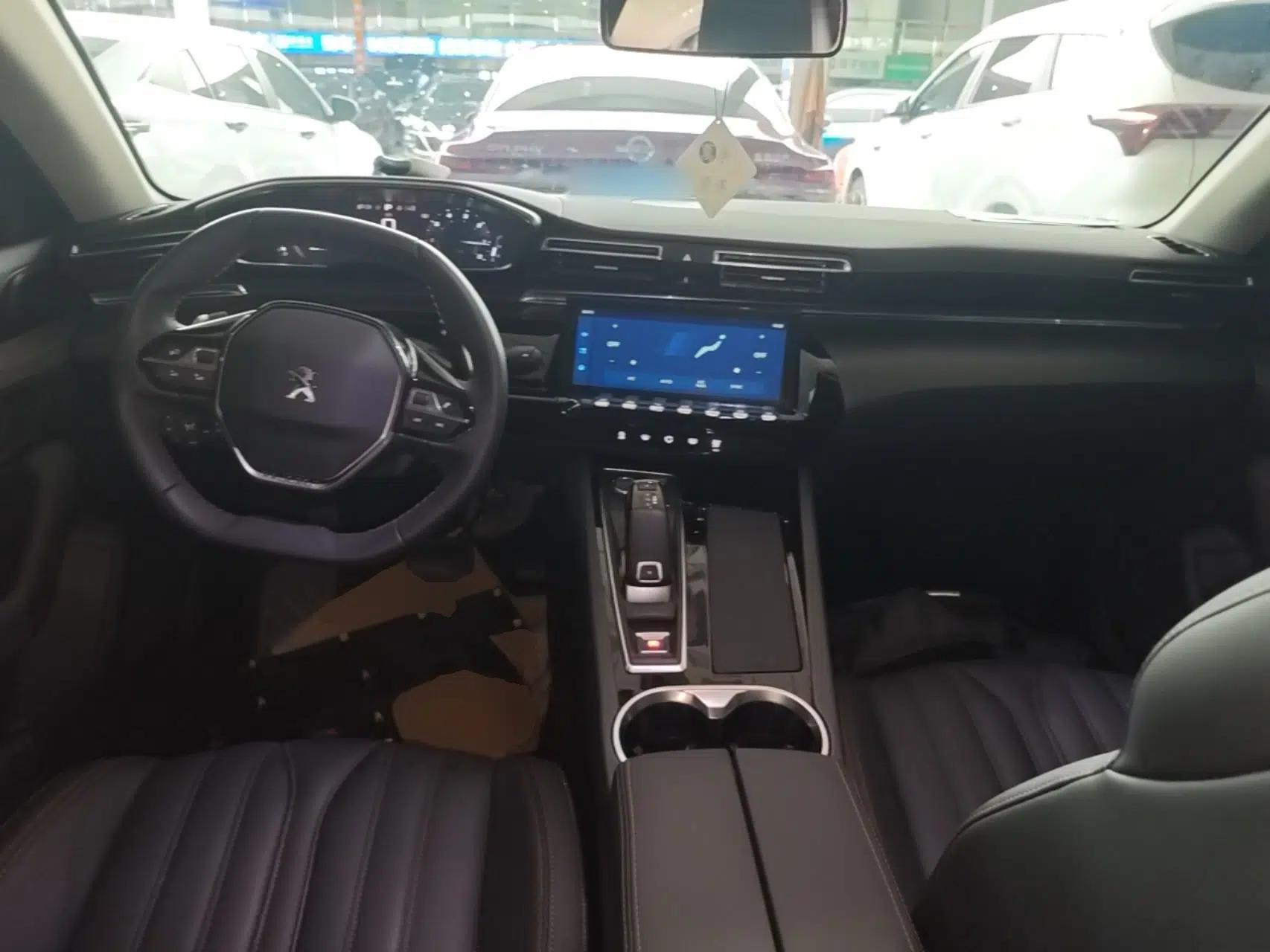 Peugeot 508 2022 508L 400THP PureTech Driving Control Edition — миниатюра 18