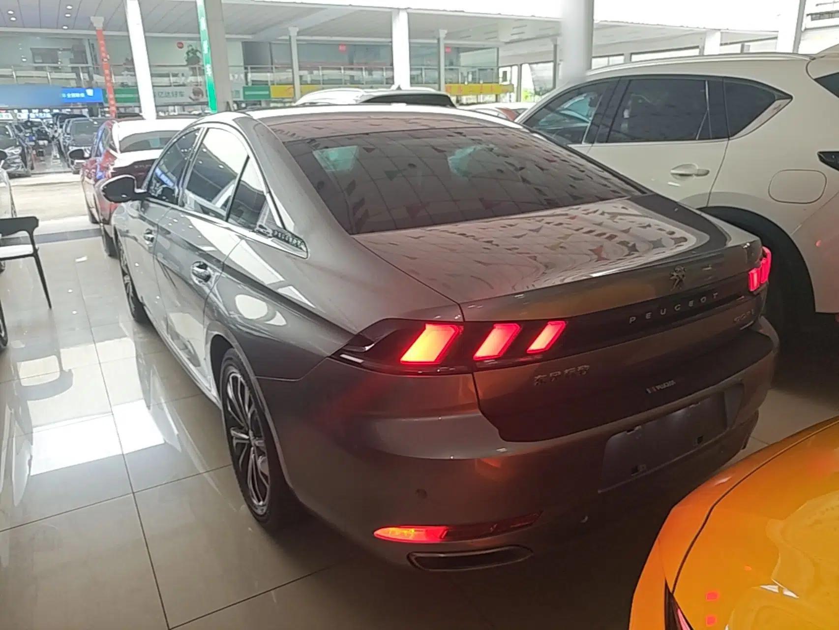 Peugeot 508 2022 508L 400THP PureTech Driving Control Edition — миниатюра 4