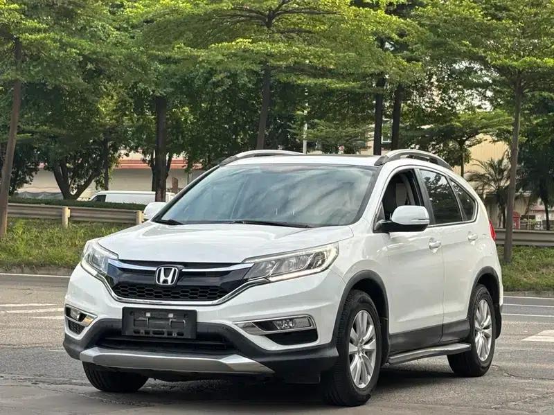 Honda CR-V 2015 2.0L 2WD Fashion Edition — миниатюра 1