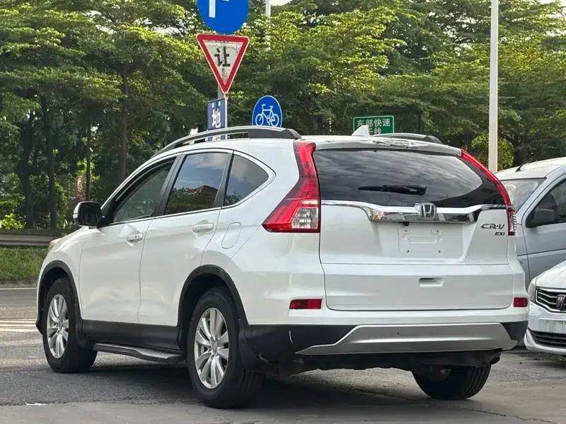Honda CR-V 2015 2.0L 2WD Fashion Edition — миниатюра 4