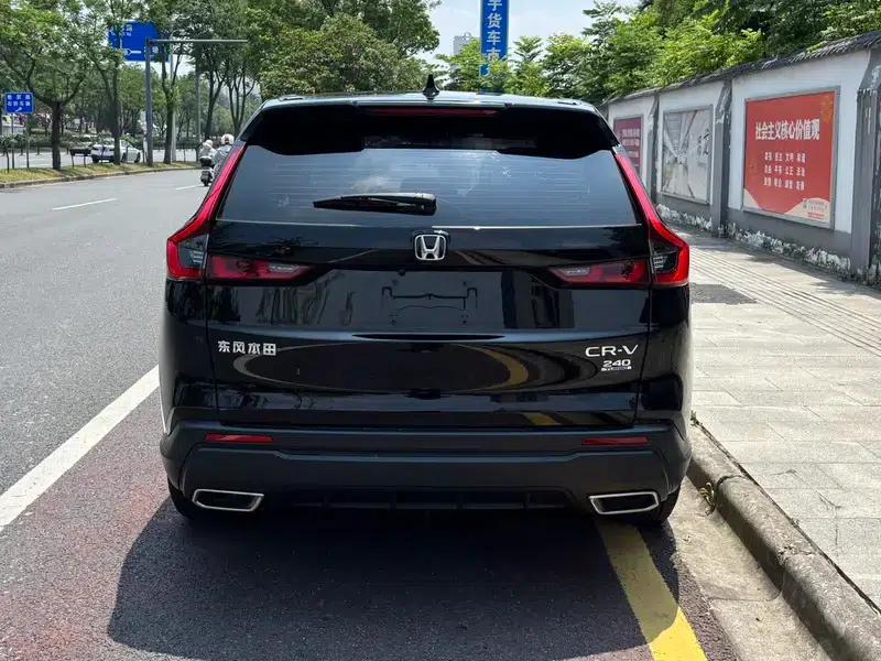 Honda CR-V 2023 240TURBO CVT 2WD Dynamic 5-Seater Edition — миниатюра 4