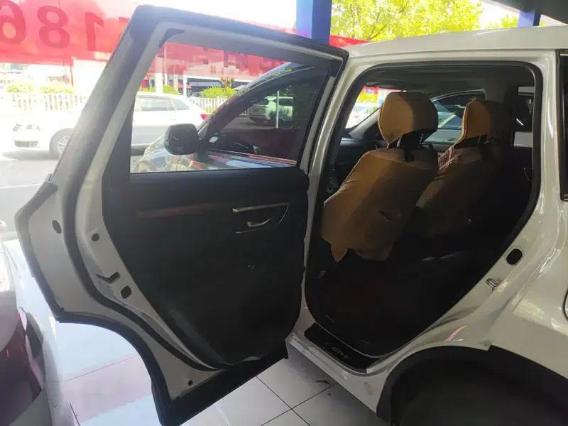 Honda CR-V 2021 240TURBO CVT 2WD Fashion Edition — миниатюра 8