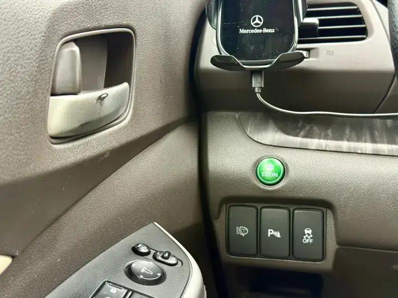 Honda CR-V 2013 2.4L 4WD Premium Edition — миниатюра 9