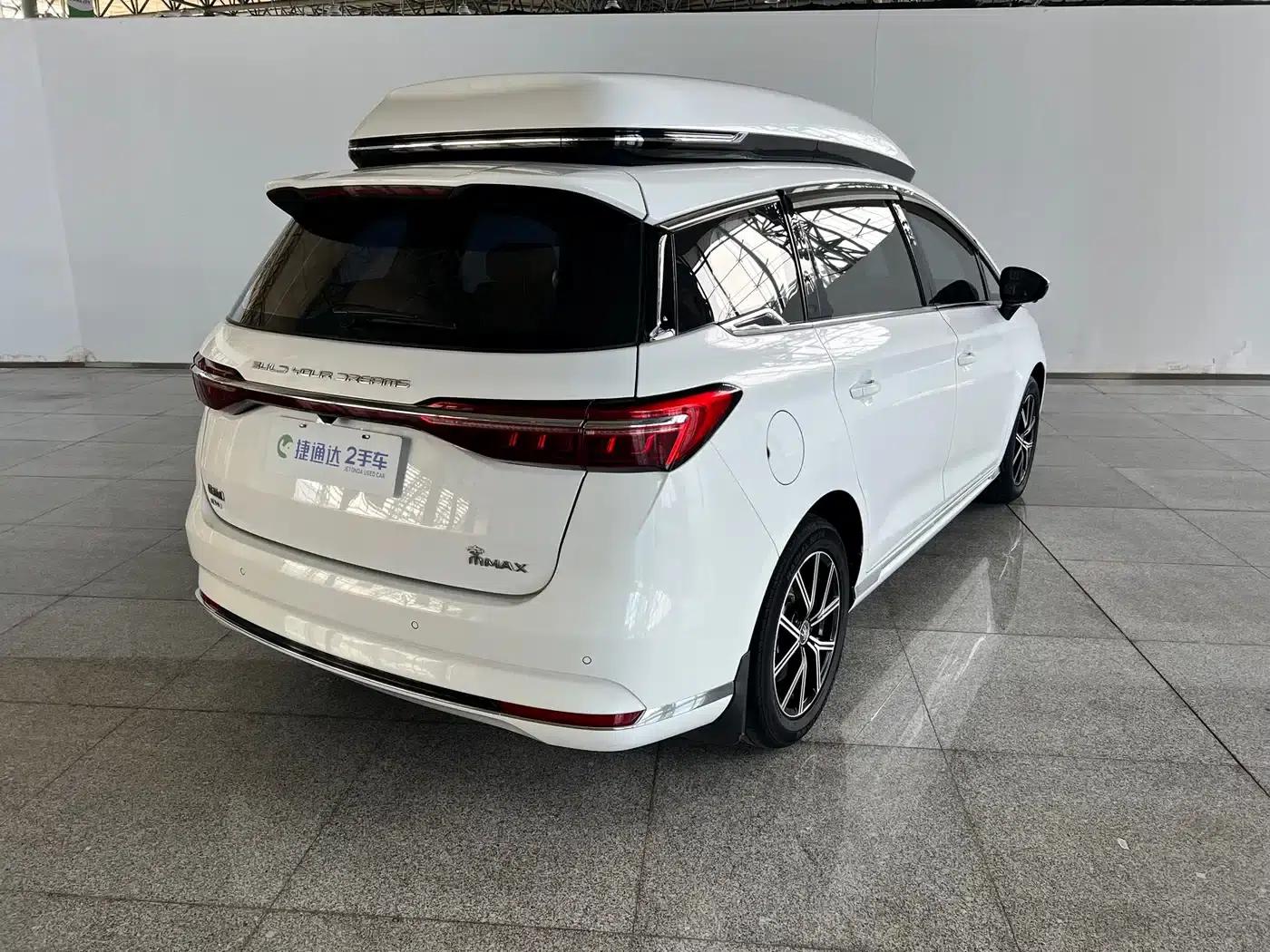Song MAX New Energy 2022 DM-i 105KM Executive Edition — миниатюра 2