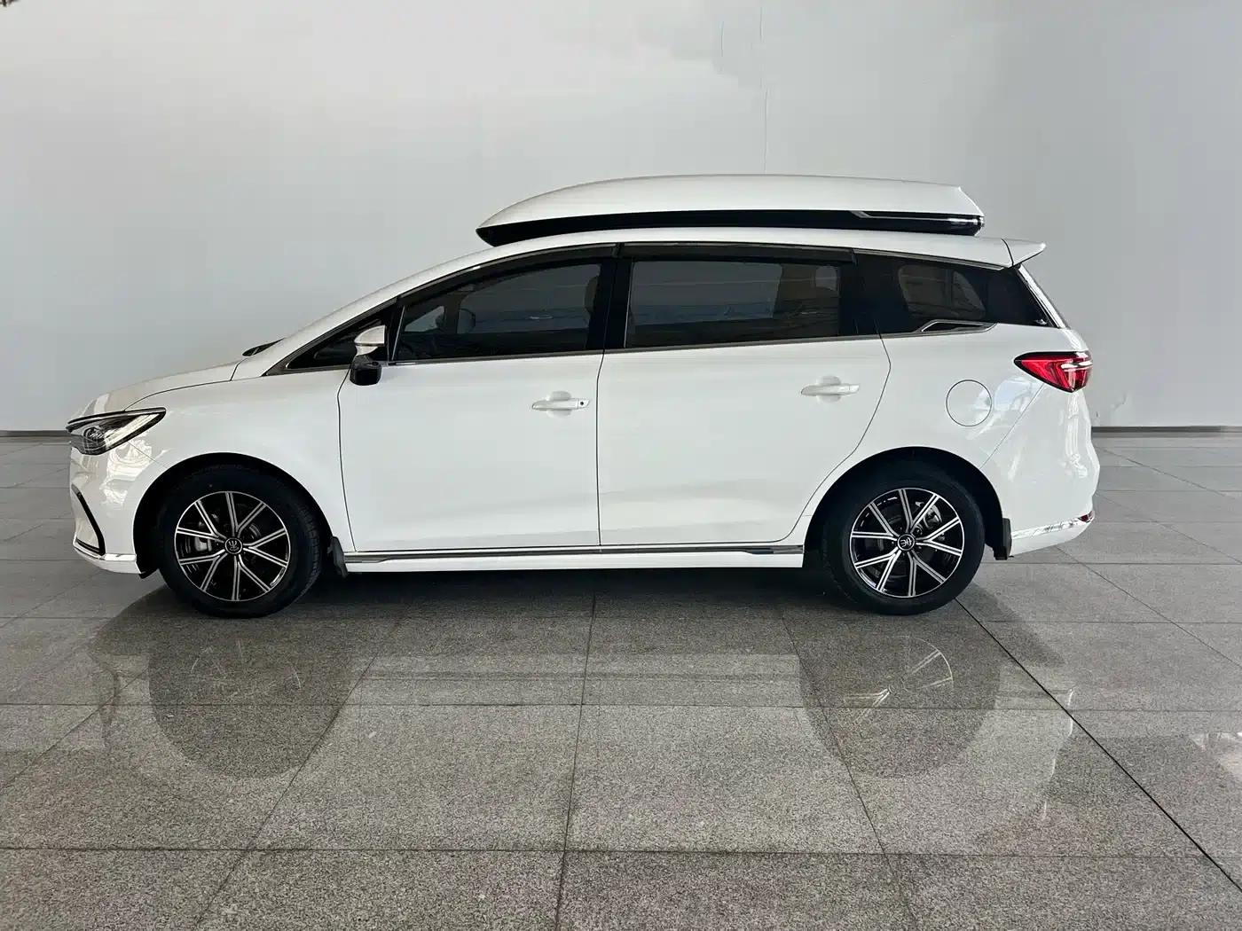 Song MAX New Energy 2022 DM-i 105KM Executive Edition — миниатюра 30