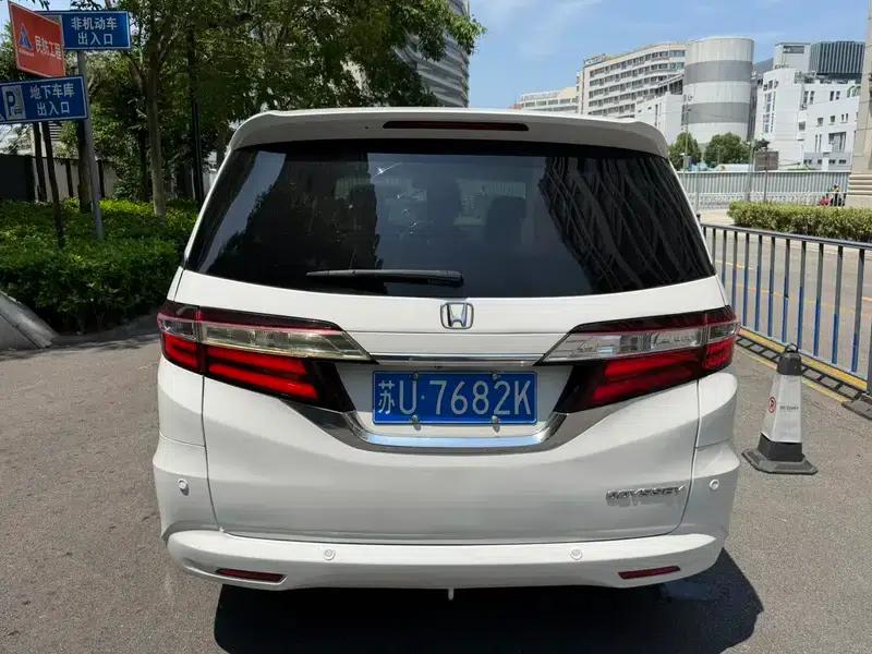 2018 Odyssey 2.4L Luxury Edition — миниатюра 5