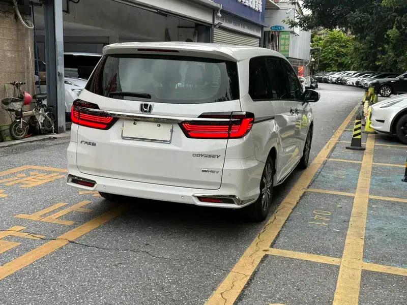 Odyssey 2024 2.0L e:HEV Elite Enjoy Edition — миниатюра 6