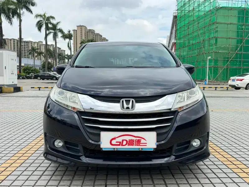 2015 Odyssey Facelift 2.4L Comfort Edition — миниатюра 2