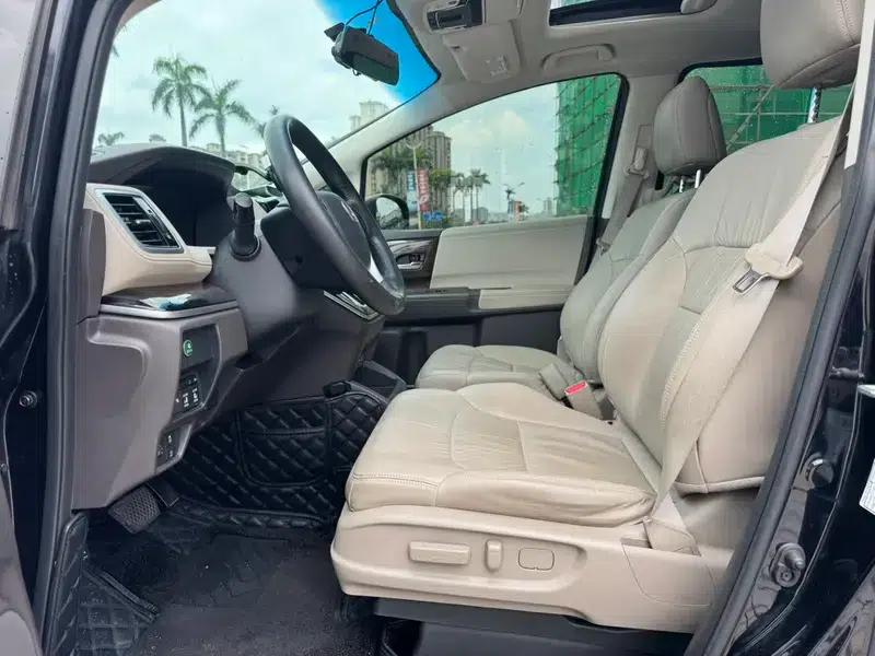 2015 Odyssey Facelift 2.4L Comfort Edition — миниатюра 14