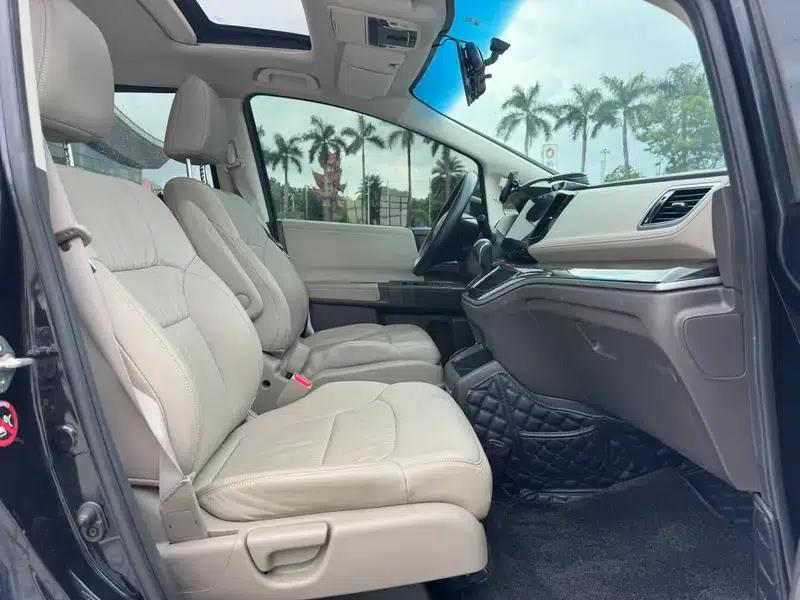 2015 Odyssey Facelift 2.4L Comfort Edition — миниатюра 15