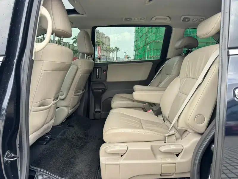 2015 Odyssey Facelift 2.4L Comfort Edition — миниатюра 18