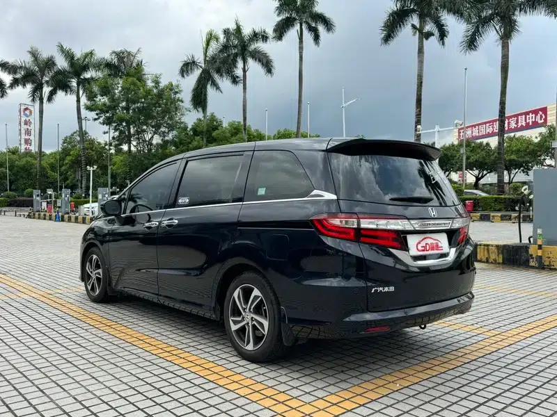 2015 Odyssey Facelift 2.4L Comfort Edition — миниатюра 5