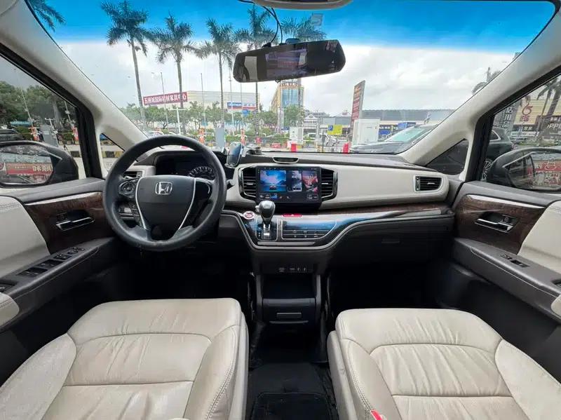2015 Odyssey Facelift 2.4L Comfort Edition — миниатюра 10