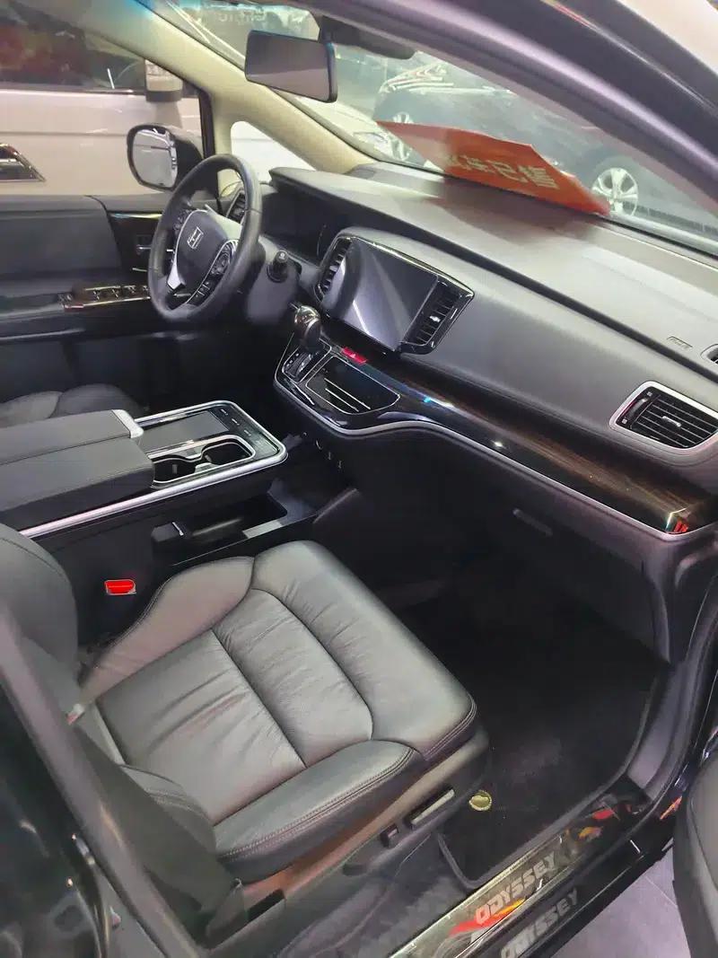 Odyssey 2019 2.0L Elite Edition — миниатюра 8