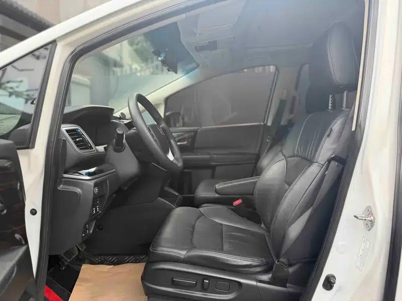 2018 Odyssey 2.4L Luxury Edition — миниатюра 8