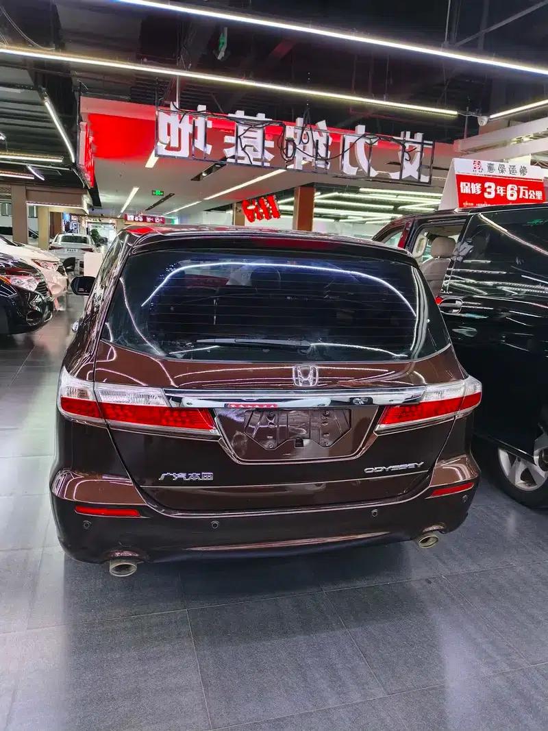 2014 Odyssey 2.4L Luxury Edition — миниатюра 5