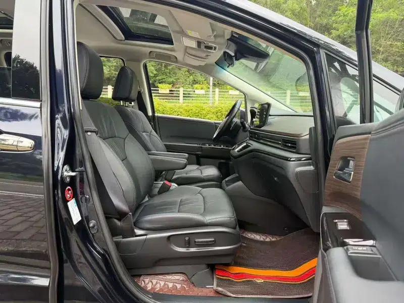Odyssey 2024 2.0L e:HEV Elite Edition — миниатюра 11