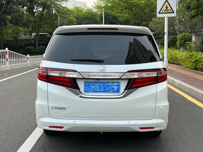 2015 Odyssey Facelift 2.4L Supreme Edition — миниатюра 5
