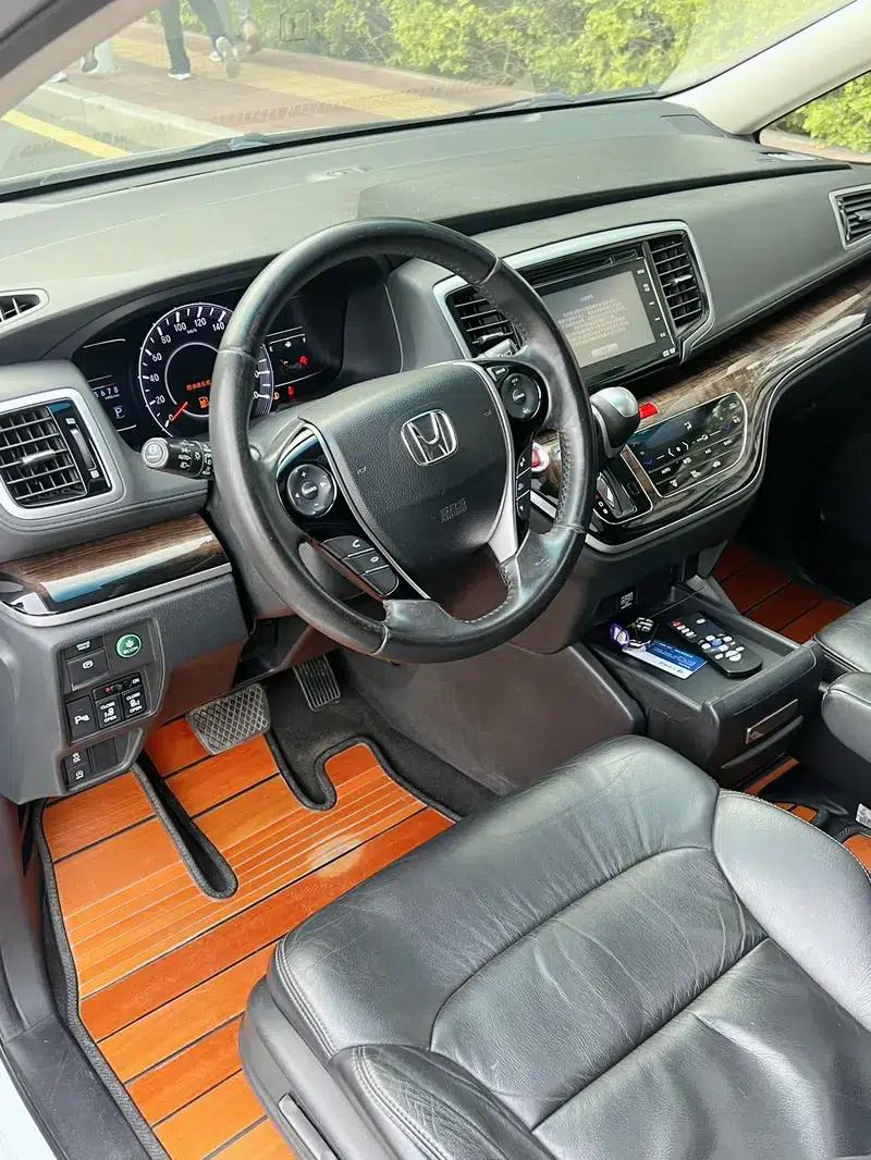 2015 Odyssey Facelift 2.4L Supreme Edition — миниатюра 7