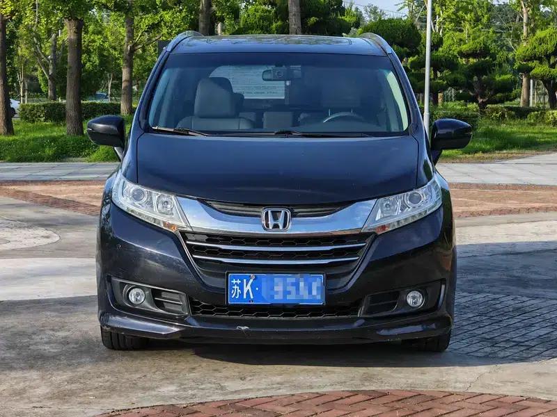 2015 Odyssey 2.4L Luxury Edition — миниатюра 2