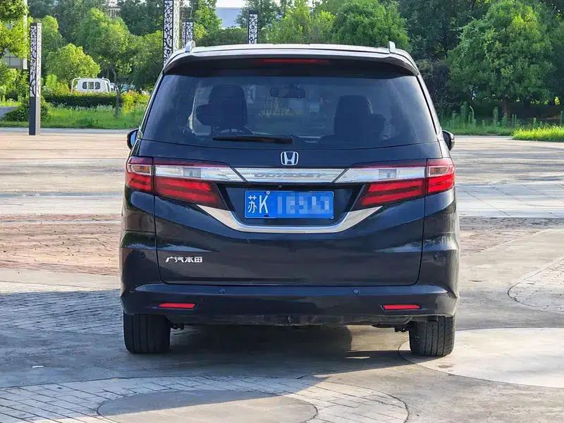 2015 Odyssey 2.4L Luxury Edition — миниатюра 5