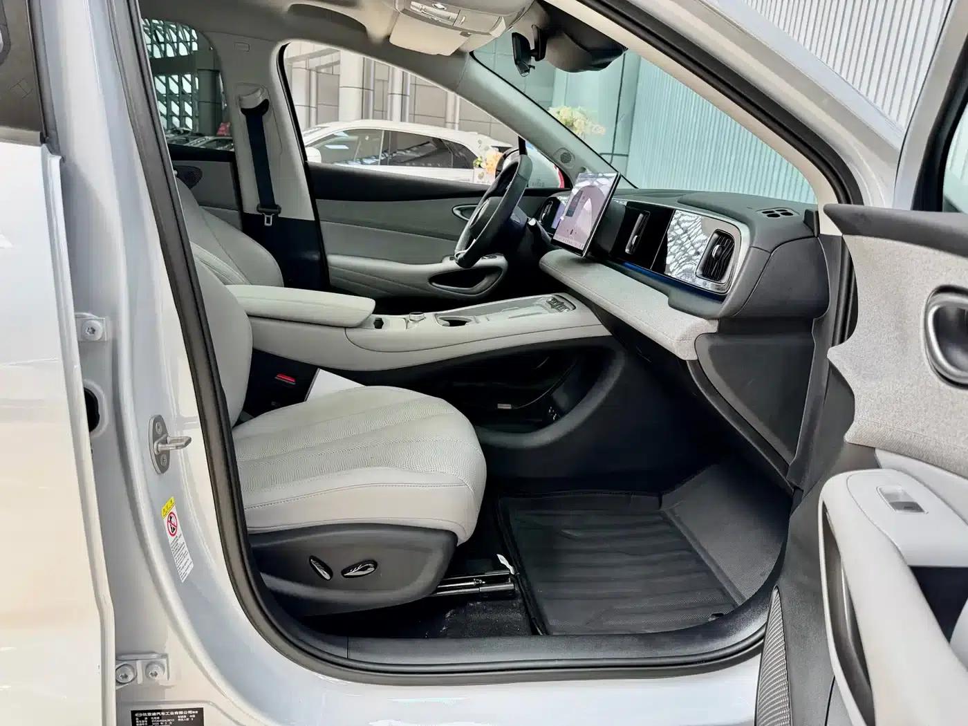 Hiace 05 EV 2025 520KM Flagship Intelligent Navigation Edition — миниатюра 9