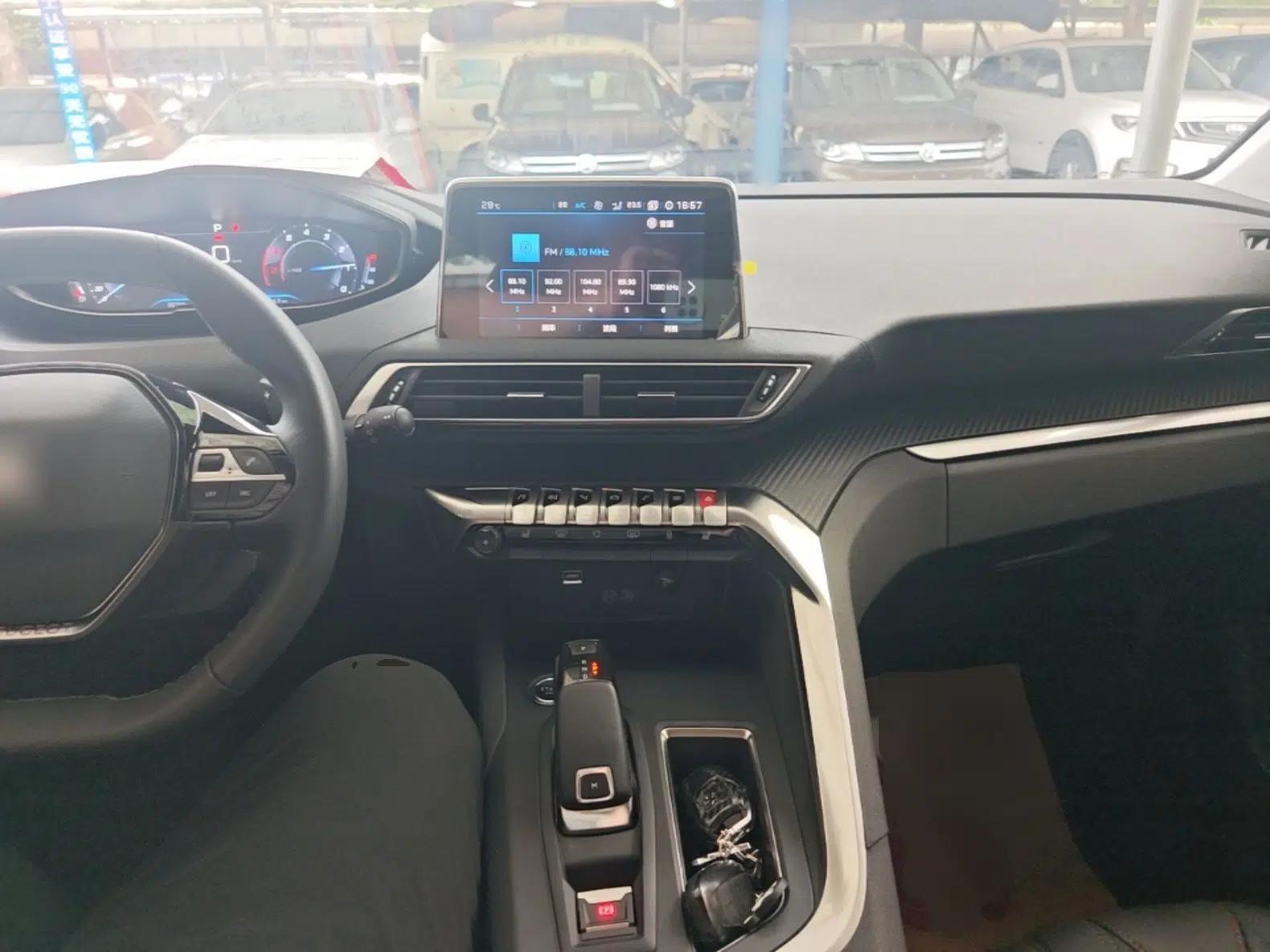 Peugeot 5008 2017 380THP 7-Seater Boundary-Free Edition — миниатюра 12