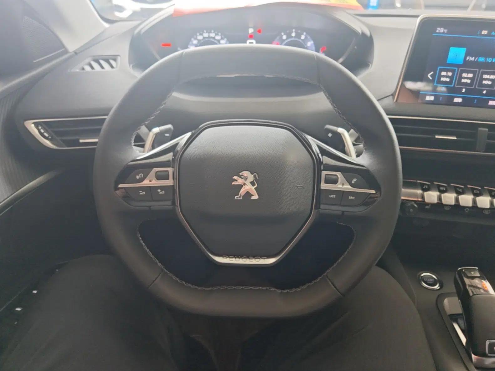 Peugeot 5008 2017 380THP 7-Seater Boundary-Free Edition — миниатюра 13