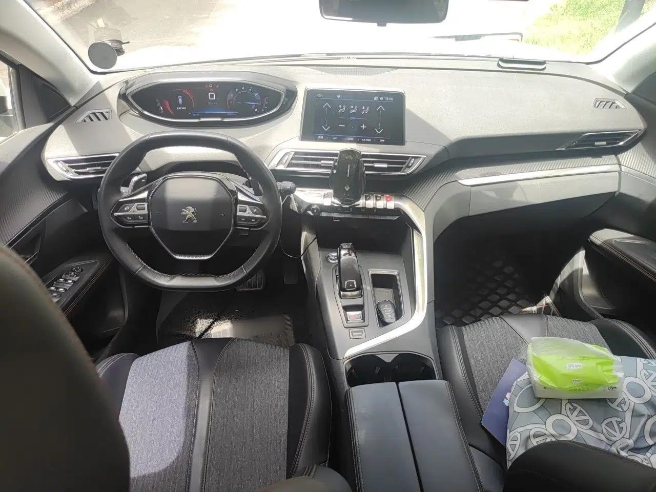 Peugeot 5008 2017 380THP 7-Seater Elite Edition — миниатюра 9