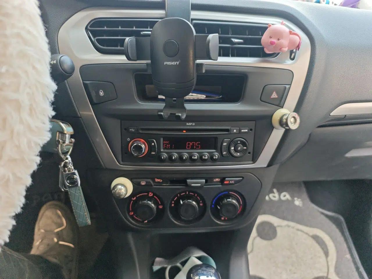 Peugeot 301 2014 1.6L Automatic Comfort Edition — миниатюра 13