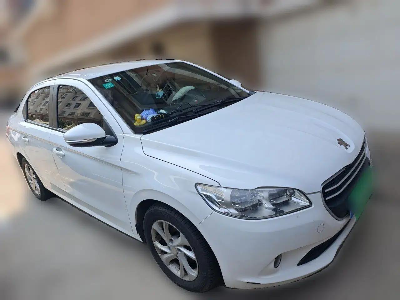 Peugeot 301 2014 1.6L Automatic Comfort Edition — миниатюра 3