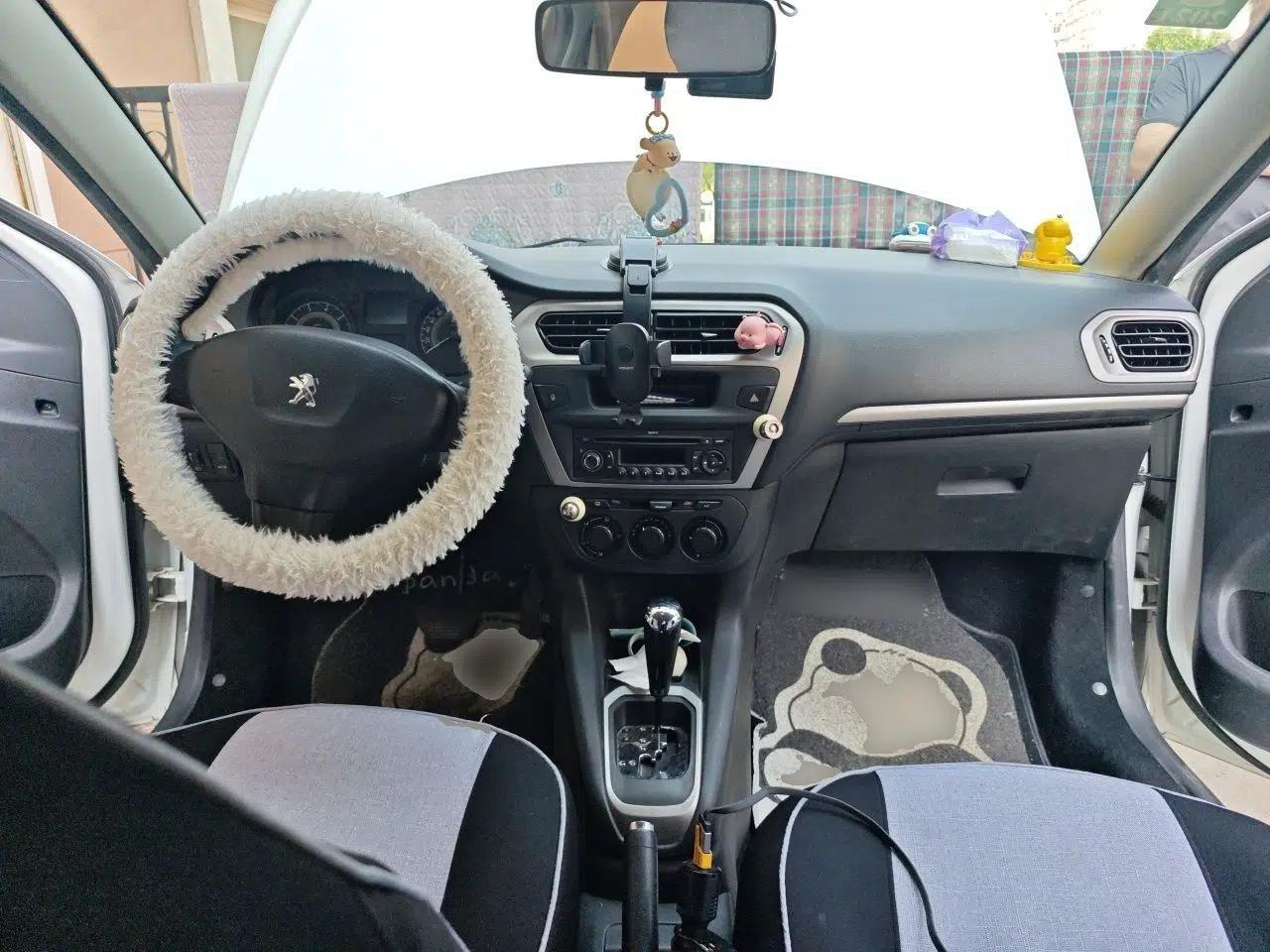 Peugeot 301 2014 1.6L Automatic Comfort Edition — миниатюра 9