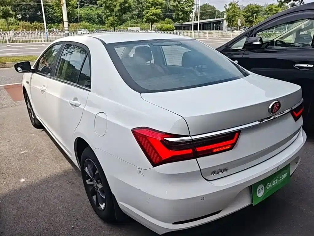 Qin 2019 1.5L Automatic Premium Edition — миниатюра 5