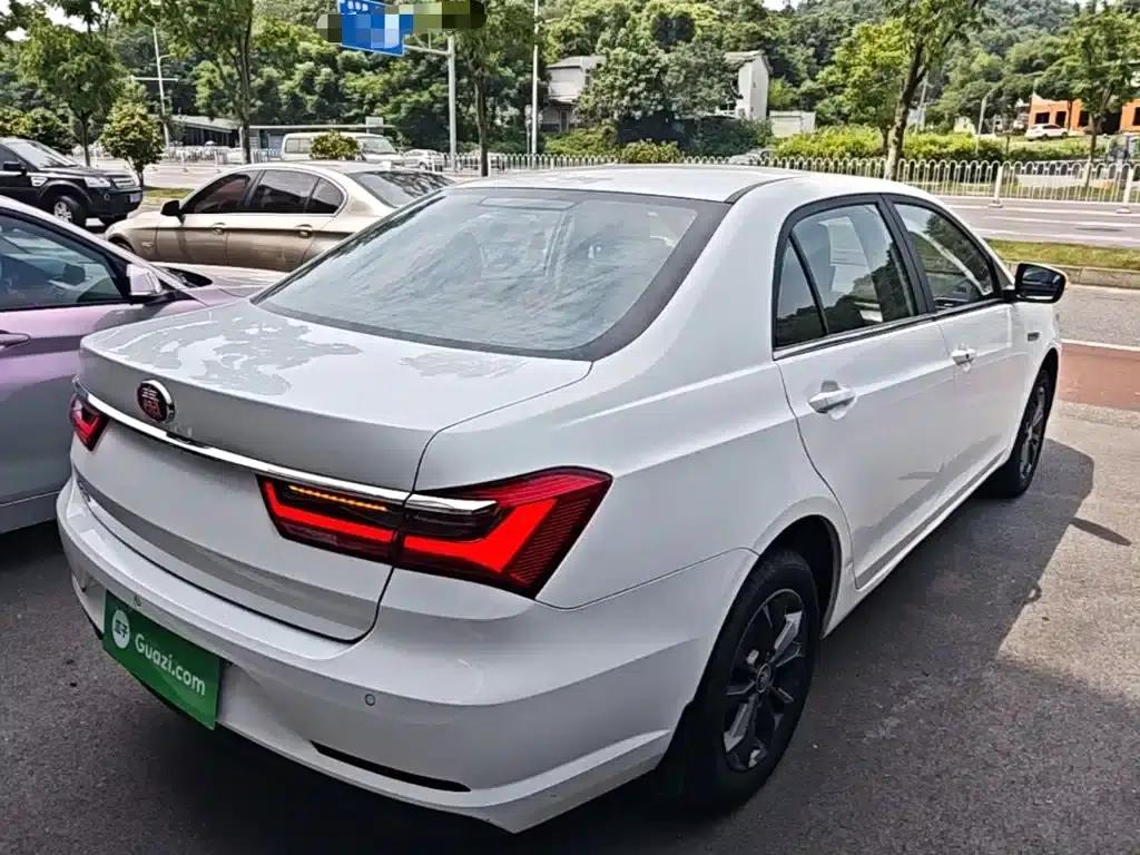 Qin 2019 1.5L Automatic Premium Edition — миниатюра 7