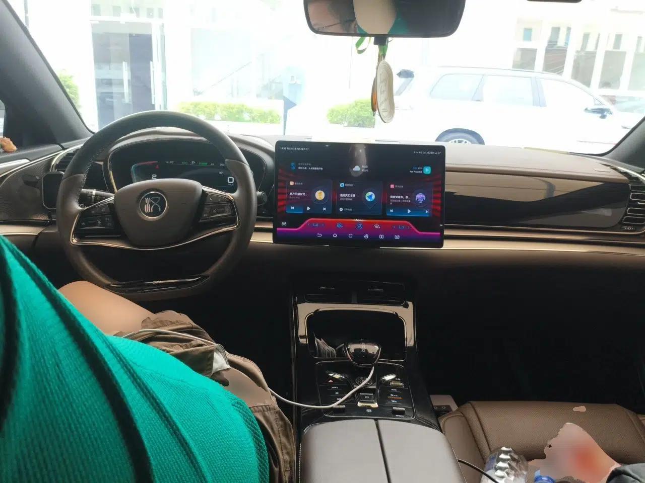 BYD Han 2021 EV Standard Range Luxury Model — миниатюра 9