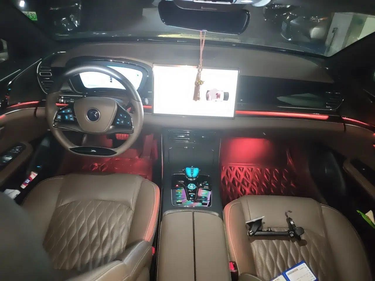 BYD Han 2022 DM-i 121KM Luxury Model — миниатюра 9