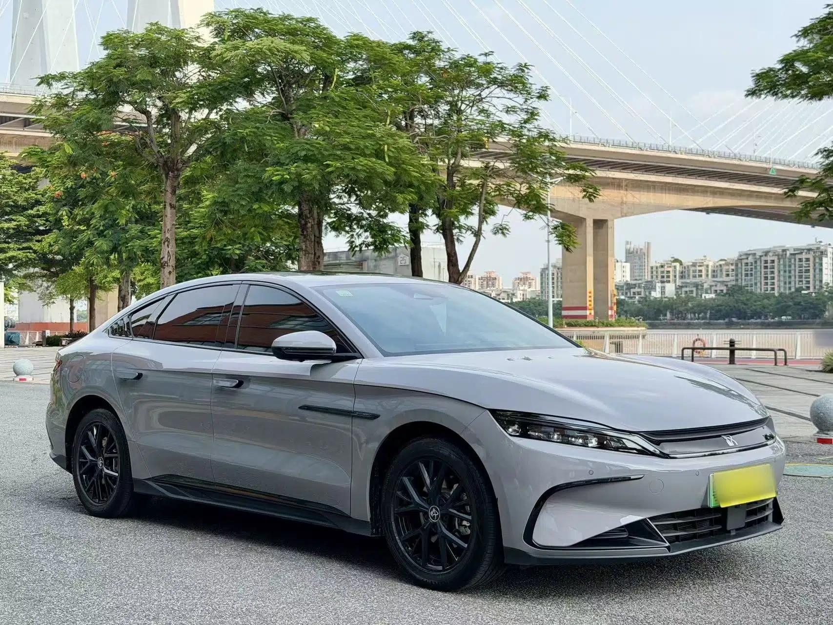 BYD Han 2025 DM-i 125KM Elite Model — миниатюра 12