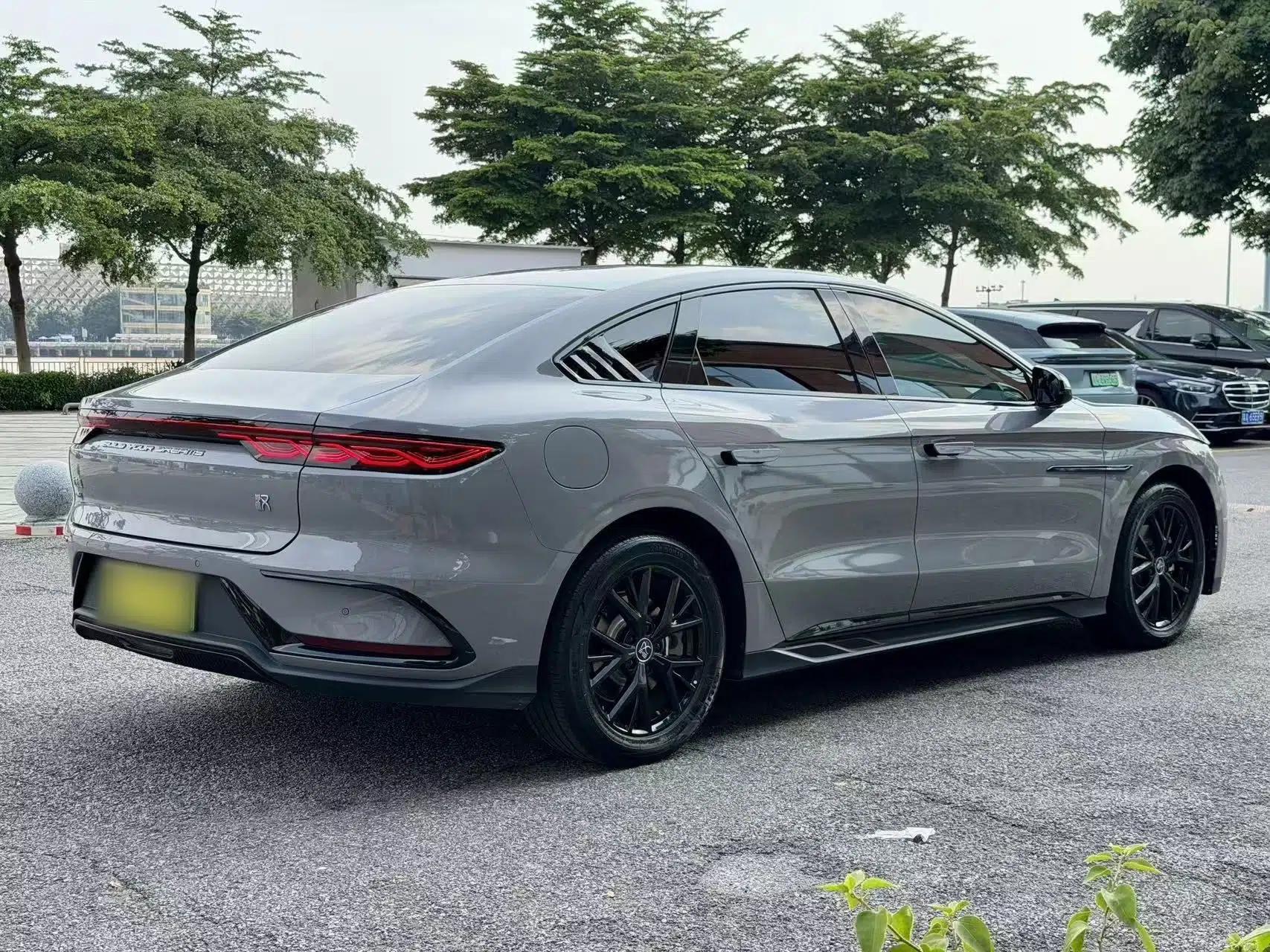 BYD Han 2025 DM-i 125KM Elite Model — миниатюра 17