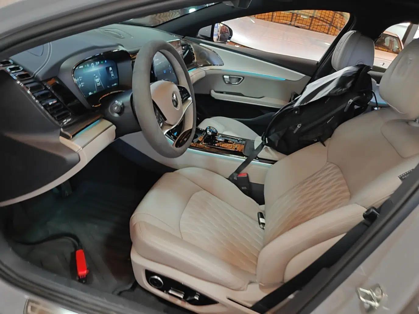 BYD Han 2025 DM-i 125KM Elite Model — миниатюра 24