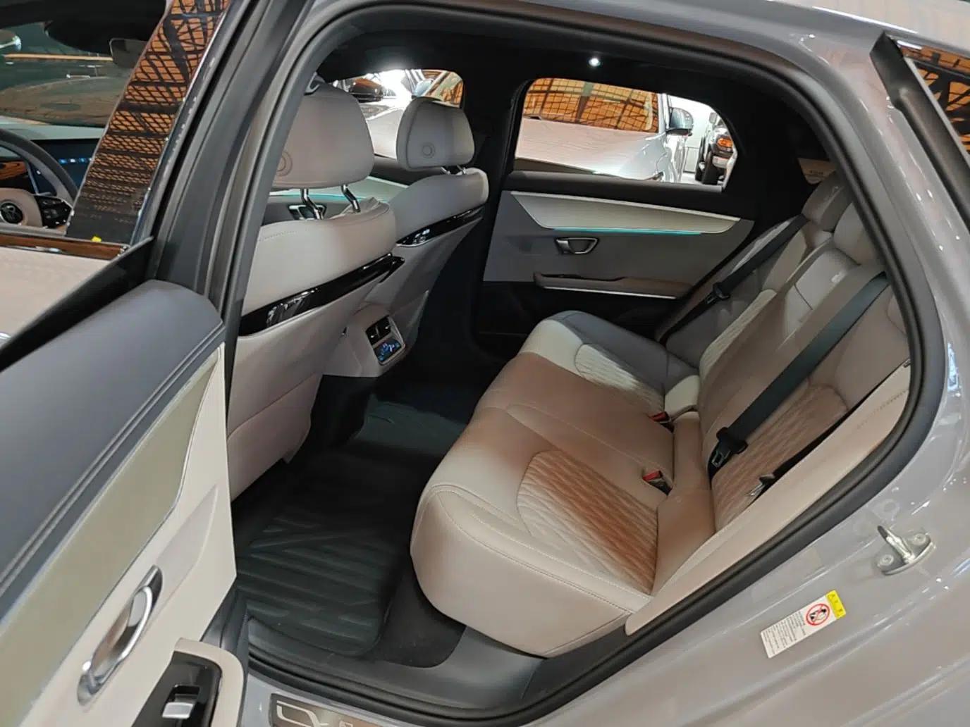 BYD Han 2025 DM-i 125KM Elite Model — миниатюра 27