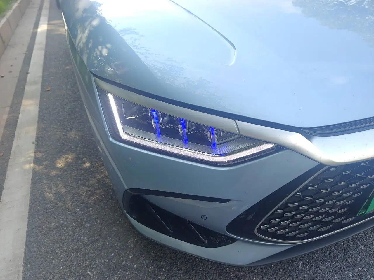 BYD Han 2023 DM-i Champion Edition 121KM Prestige Model — миниатюра 7