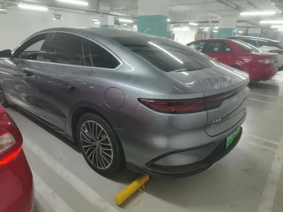 BYD Han 2023 DM-i Champion Edition 121KM Prestige Model — миниатюра 4
