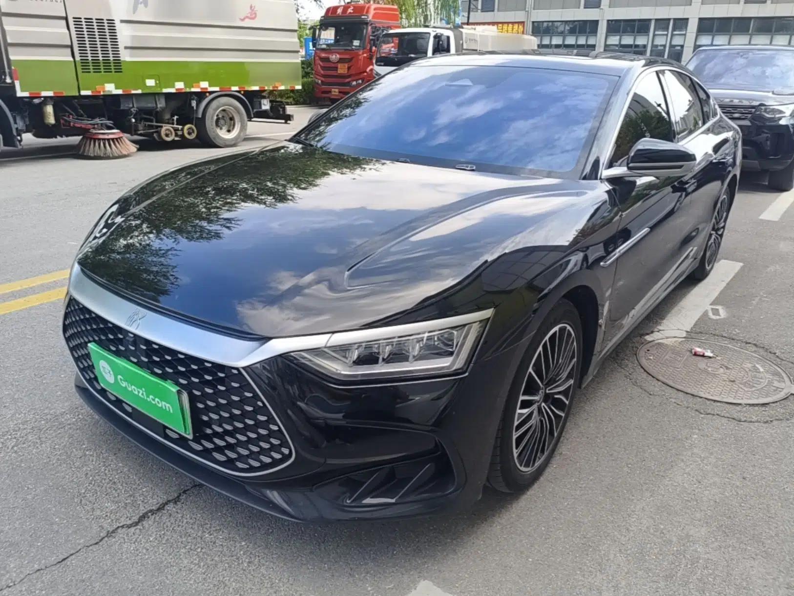 BYD Han 2023 DM-i Champion Edition 121KM Prestige Model — миниатюра 1