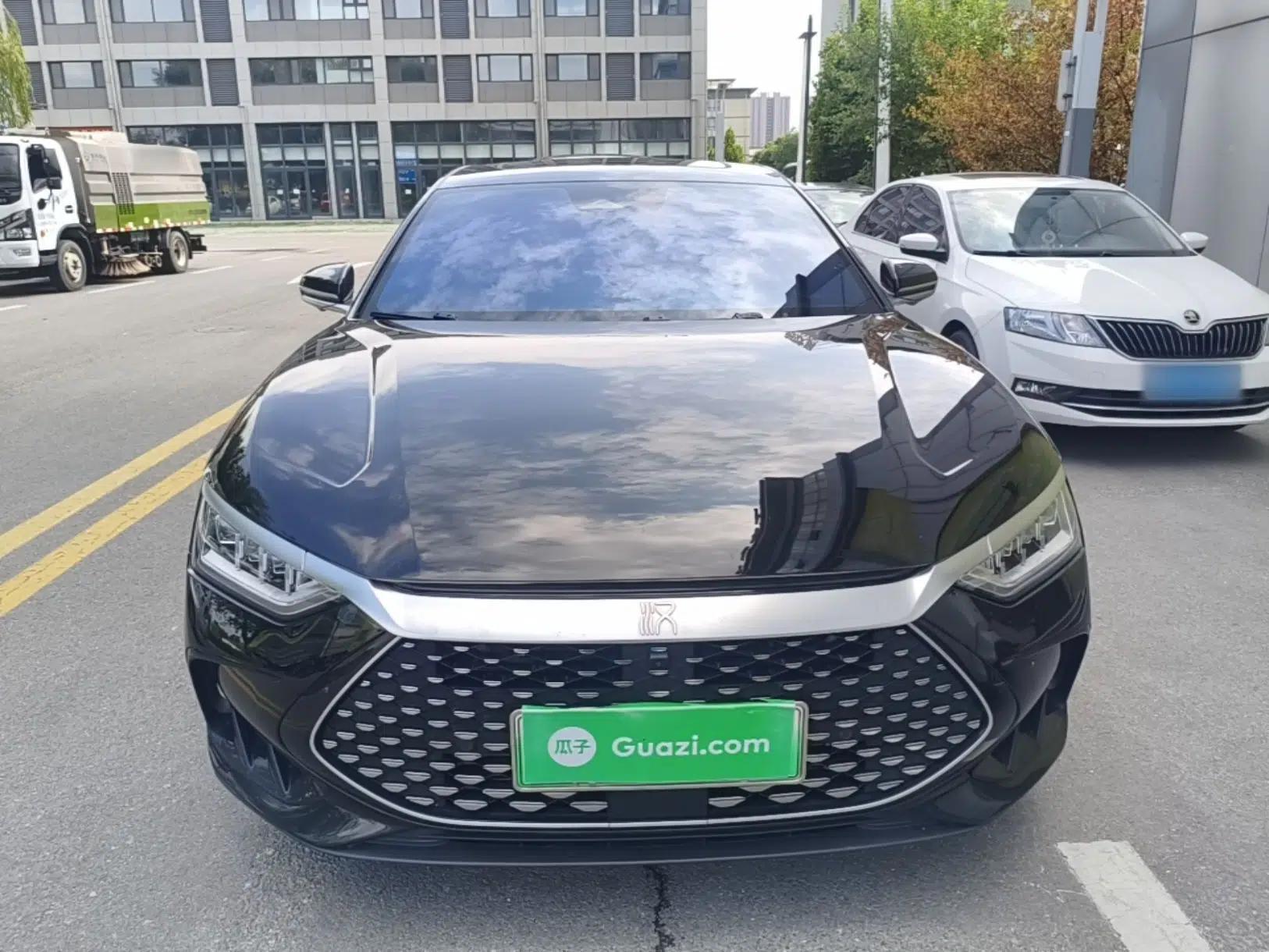 BYD Han 2023 DM-i Champion Edition 121KM Prestige Model — миниатюра 2