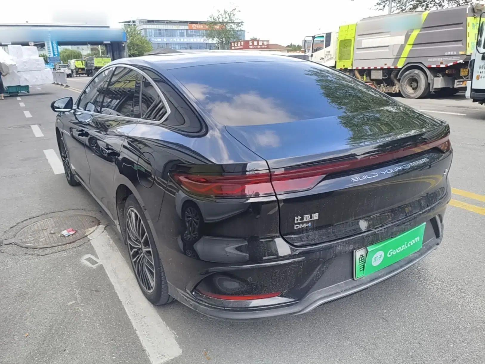 BYD Han 2023 DM-i Champion Edition 121KM Prestige Model — миниатюра 4