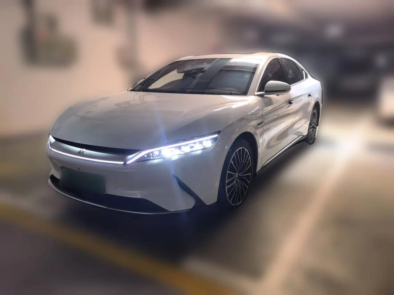 BYD Han 2021 EV Standard Range Luxury Model — миниатюра 1