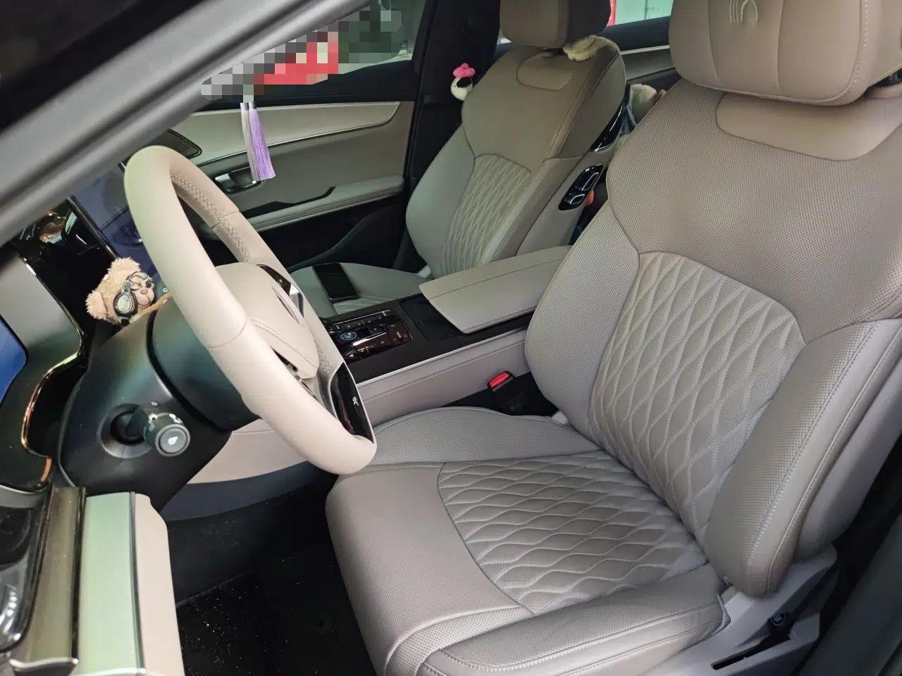 BYD Han 2025 DM-i 125KM Prestige Model — миниатюра 15