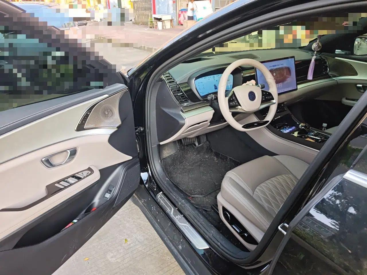 BYD Han 2025 DM-i 125KM Prestige Model — миниатюра 16