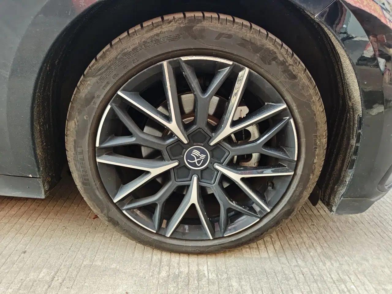BYD Han 2025 DM-i 125KM Prestige Model — миниатюра 8