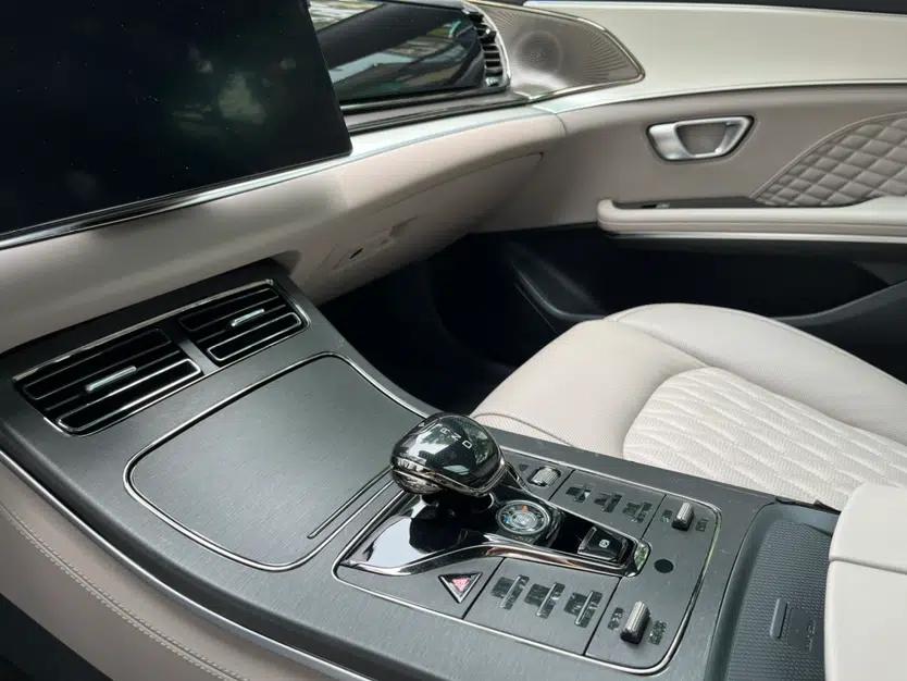 BYD Han 2024 EV Glory Edition 605KM Front-Wheel-Drive Premium Model — миниатюра 30